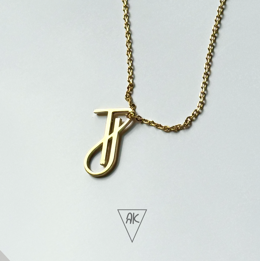 Pendentif initiales entrelacées en or 18k – bijou sur mesure pour couple