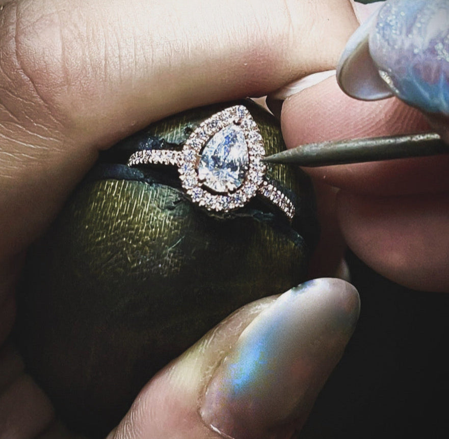 Bague de fiancaille Diamant Poire