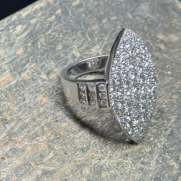 Bague marquise