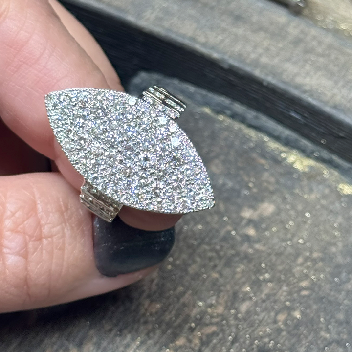 Bague marquise