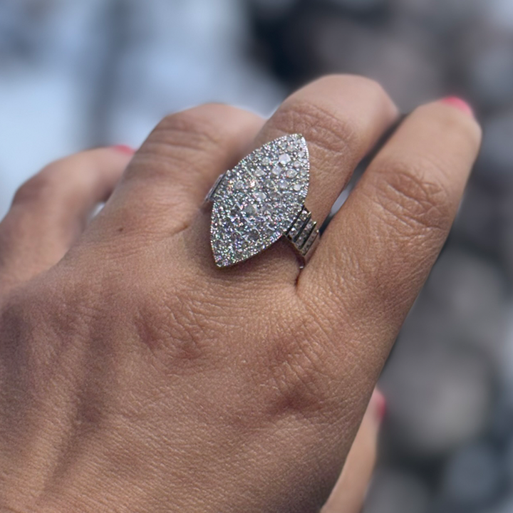 Bague marquise